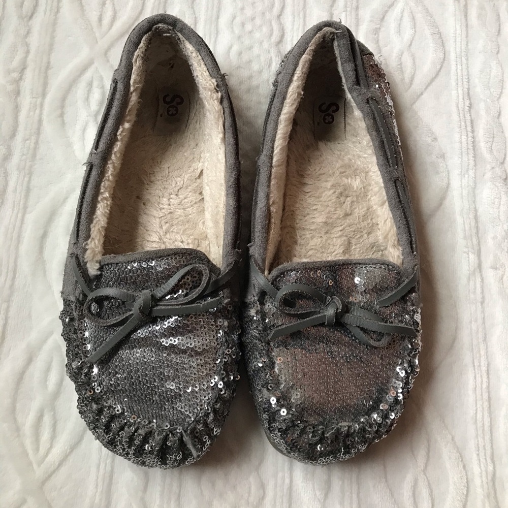 SO Sequin Moccasins Sz 6